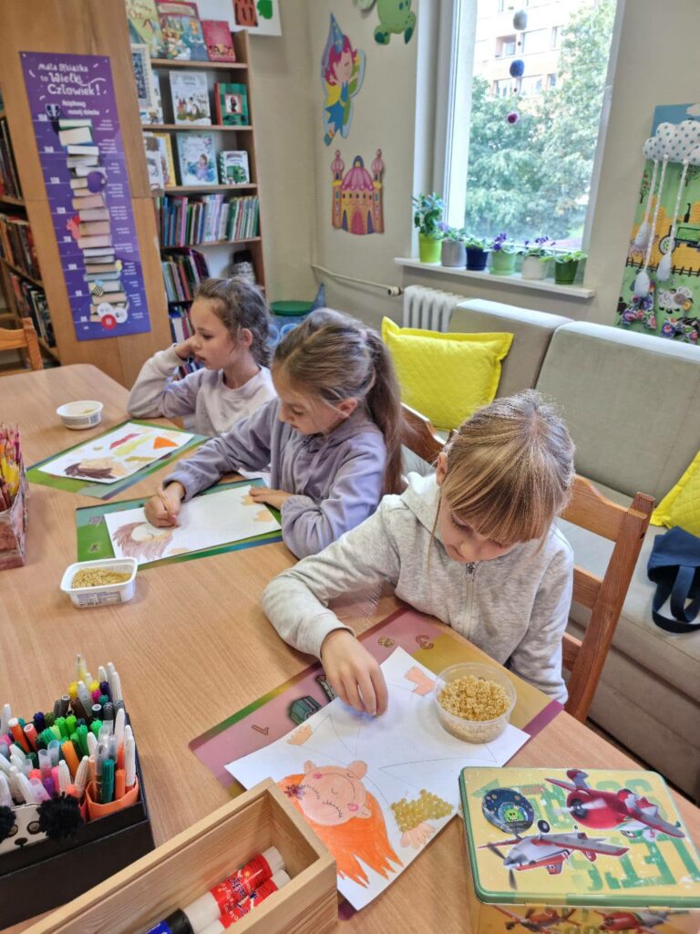 Zajęcia plastyczne w Filii nr 3