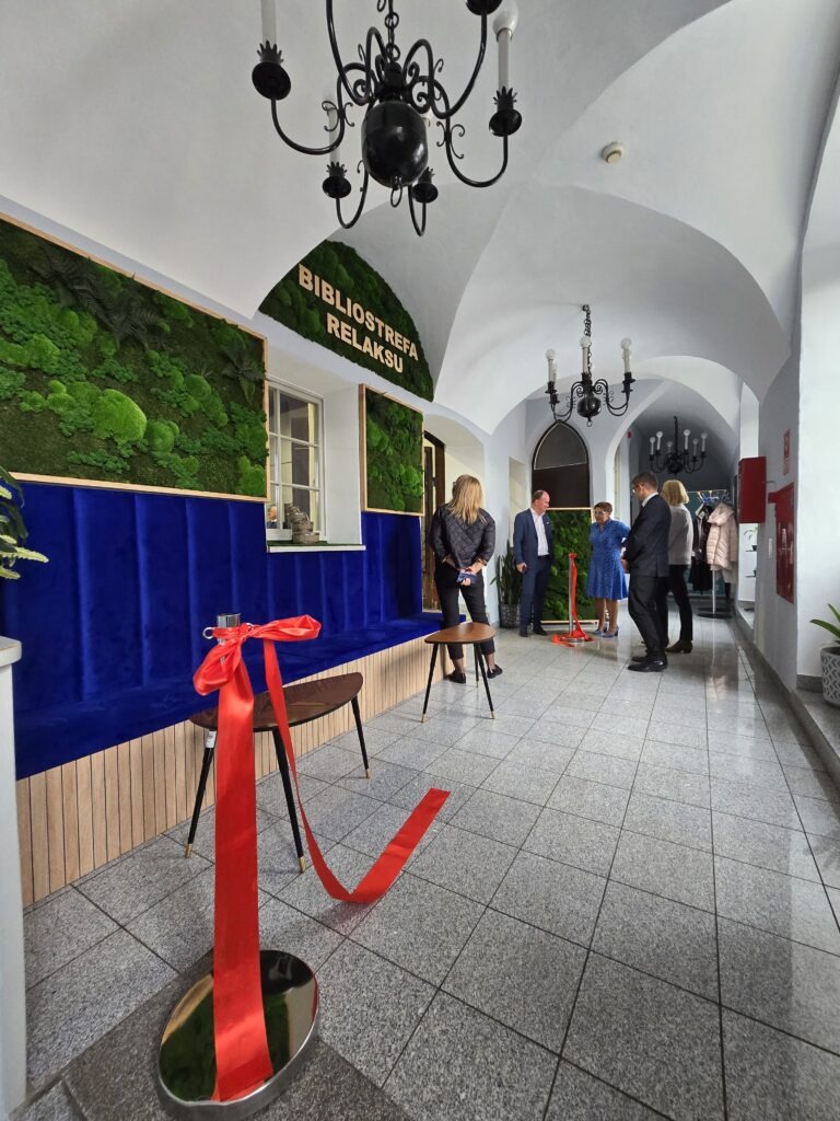 „EKOPRZESTRZEŃ DO INTEGRACJI I RELAKSU” w lubańskiej bibliotece