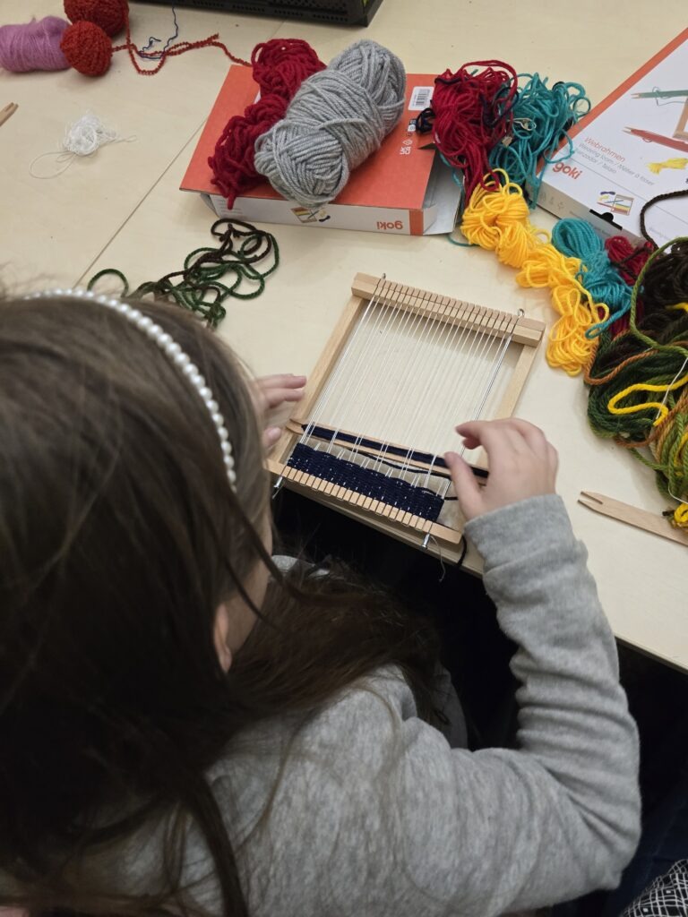 Od niteczki do chusteczki – warsztaty dla dzieci