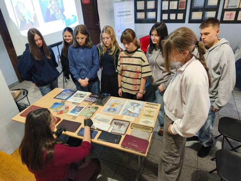 O historii lubańskich chusteczek